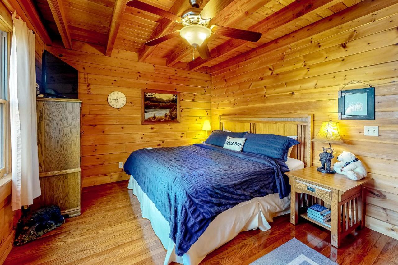Lazy Bear Lodge Sevierville Exterior photo